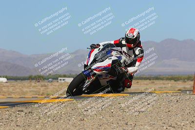 media/Oct-08-2022-SoCal Trackdays (Sat) [[1fc3beec89]]/Turn 9 Inside (10am)/